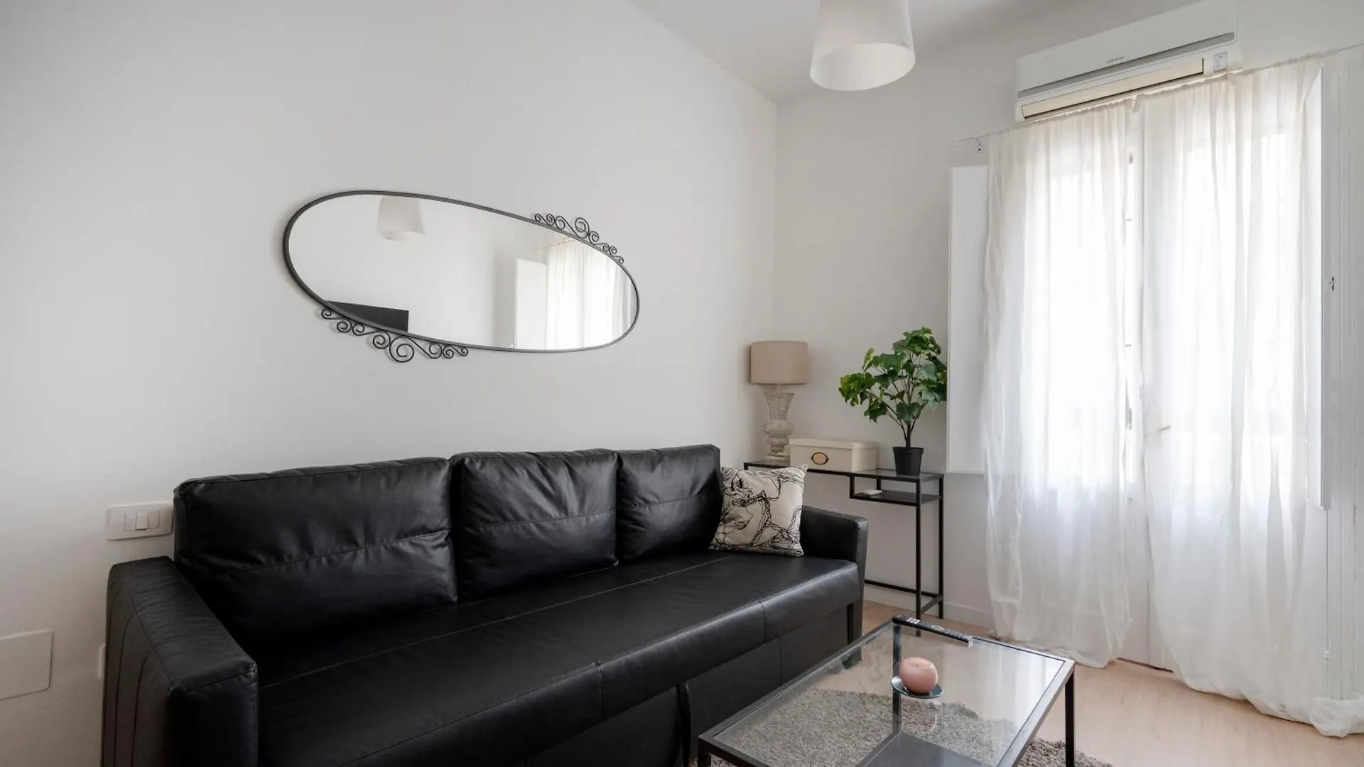 Melo Modern Apartment باري 0*,